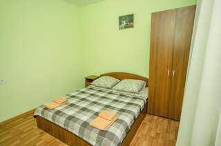 Гостиница Инжир Севастополь Стандартный двухместный номер с 1 кроватью или 2 отдельными кроватями-1